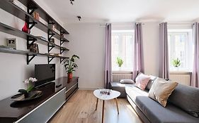 Urbannestgroup - Old Town - Stare Miasto - Freta 50