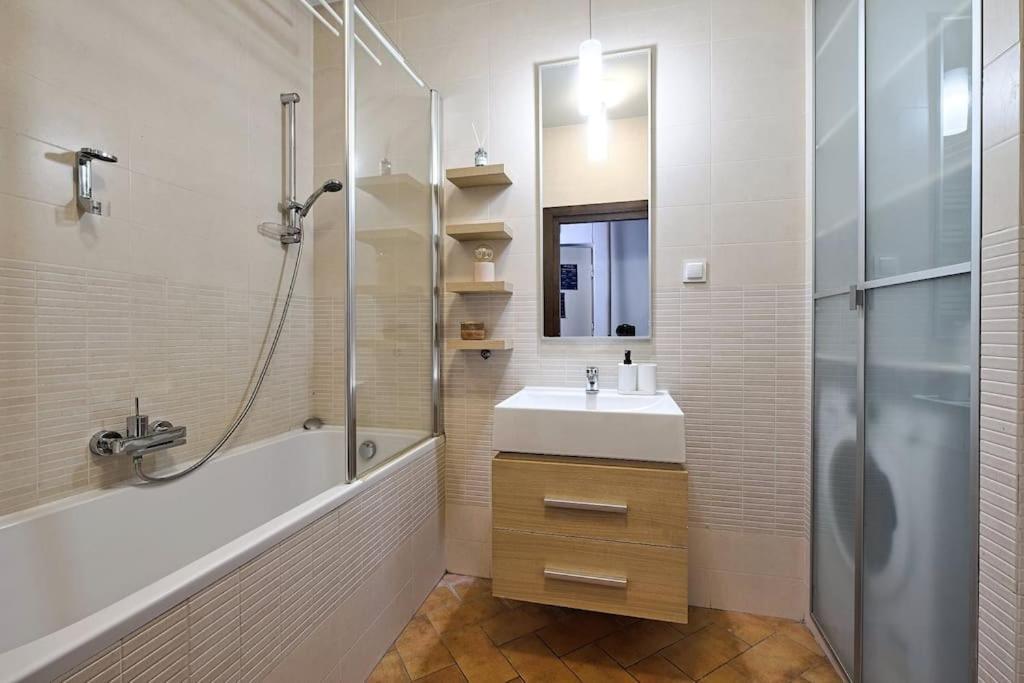 Urbannestgroup - Old Town - Stare Miasto - Freta 50 Warszawa Zewnętrze zdjęcie